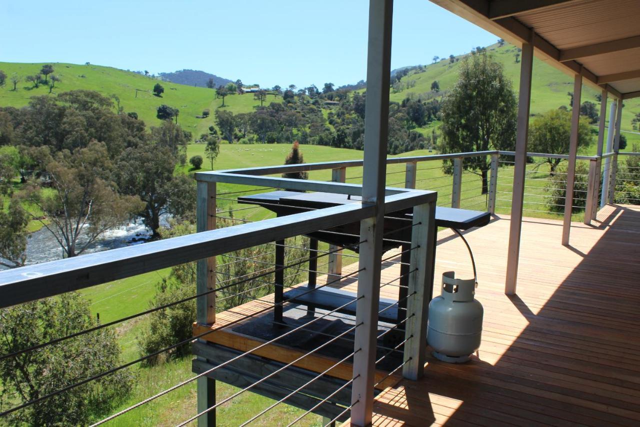 Elm Cottage Tumut Exterior photo