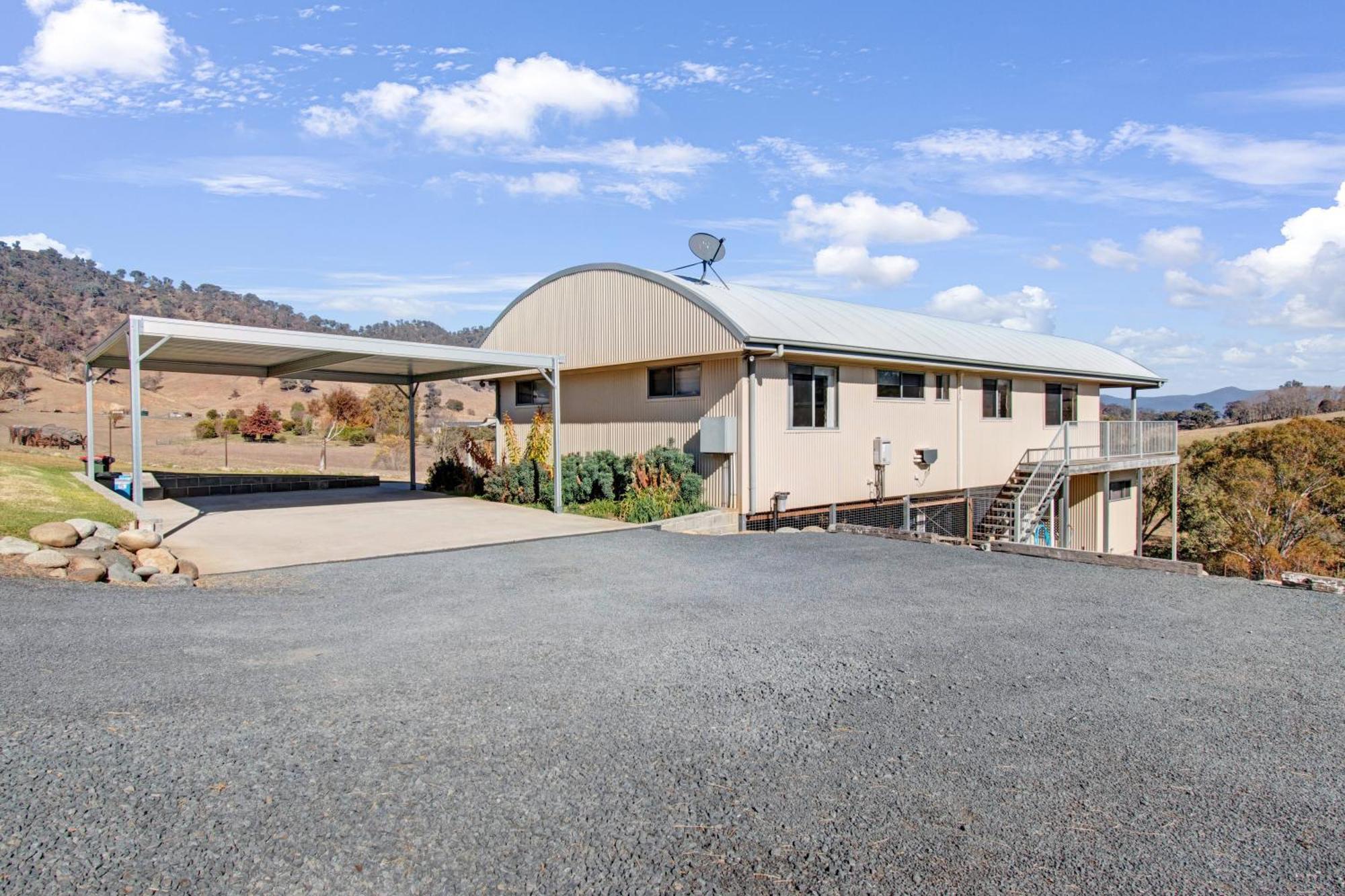 Elm Cottage Tumut Exterior photo