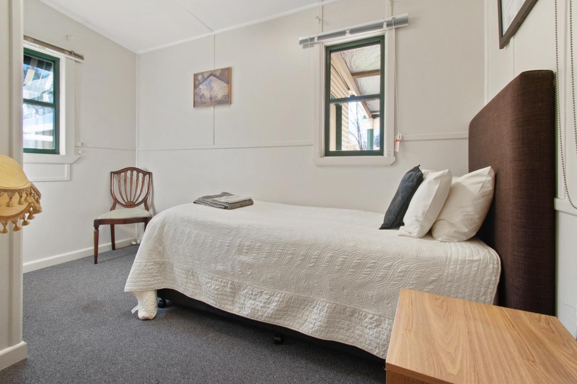 Elm Cottage Tumut Exterior photo