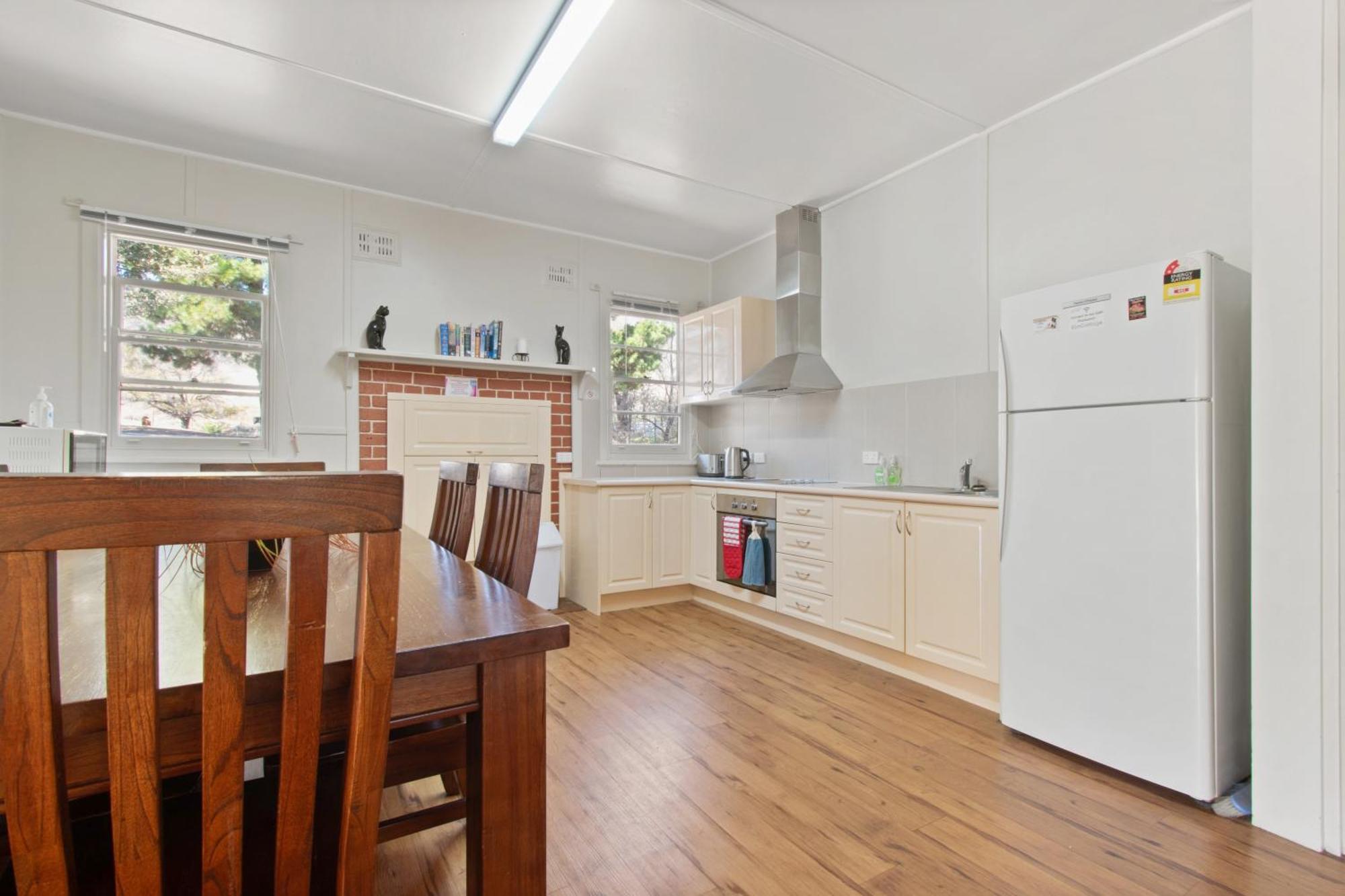 Elm Cottage Tumut Exterior photo