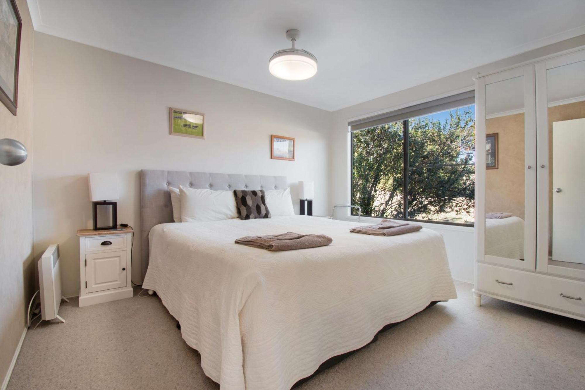 Elm Cottage Tumut Exterior photo